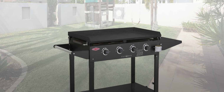 BEEFEATER DISCOVERY CLUBMAN BLACK ENAMEL MOBILE BBQ 4 BURNER